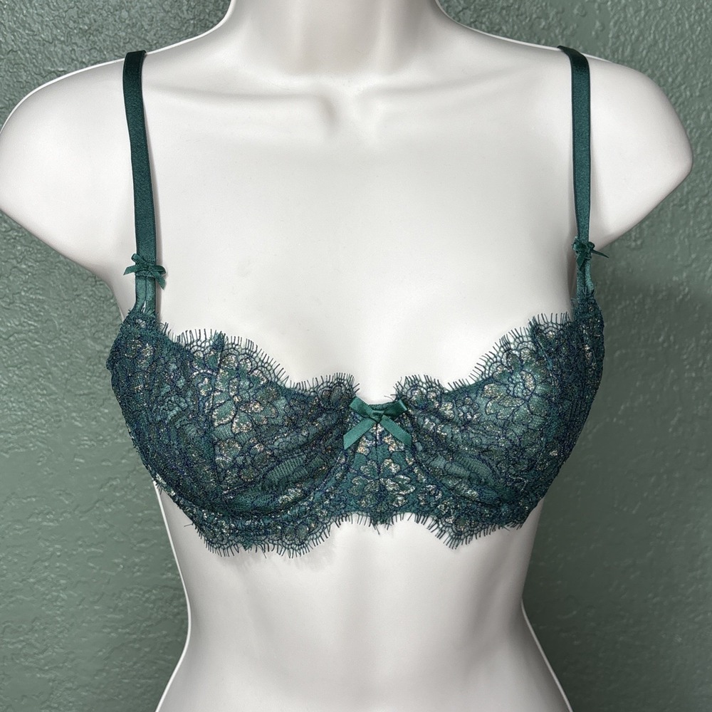 Victoria's Secret Lace 32C Dream Angels Push Up Without Padding Bra Green